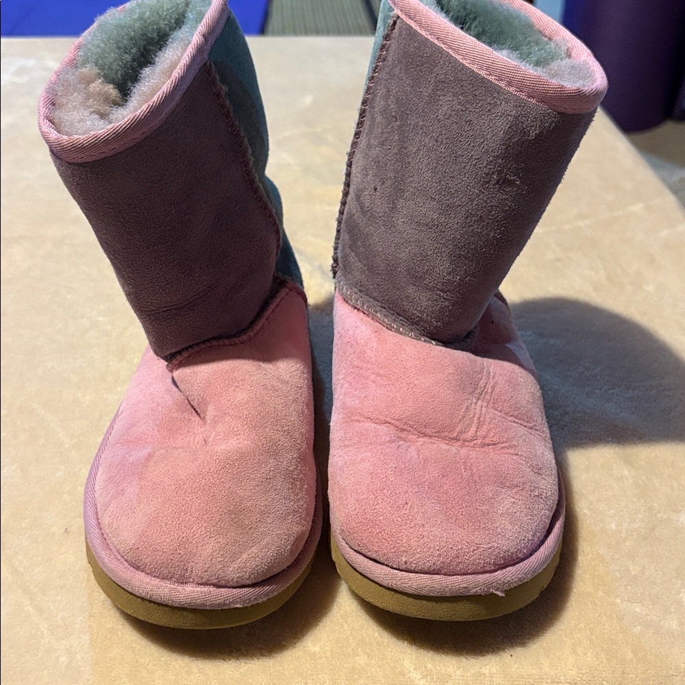 UGG Kids Boots in Pink and Gray